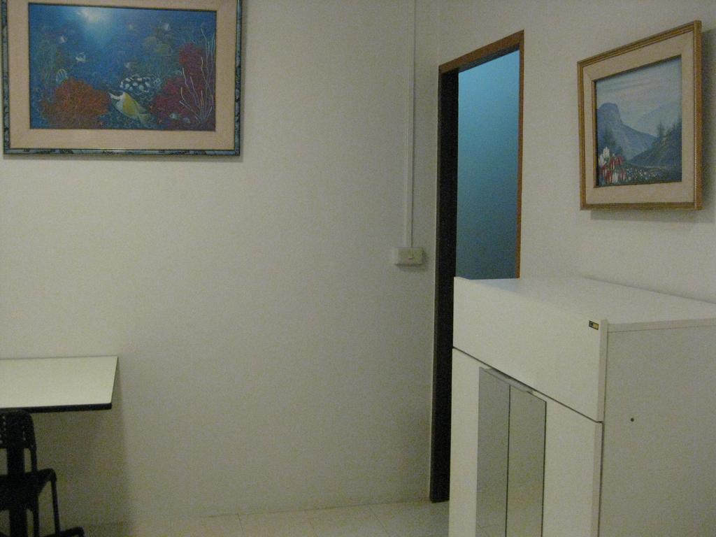 Hostel Rest 3